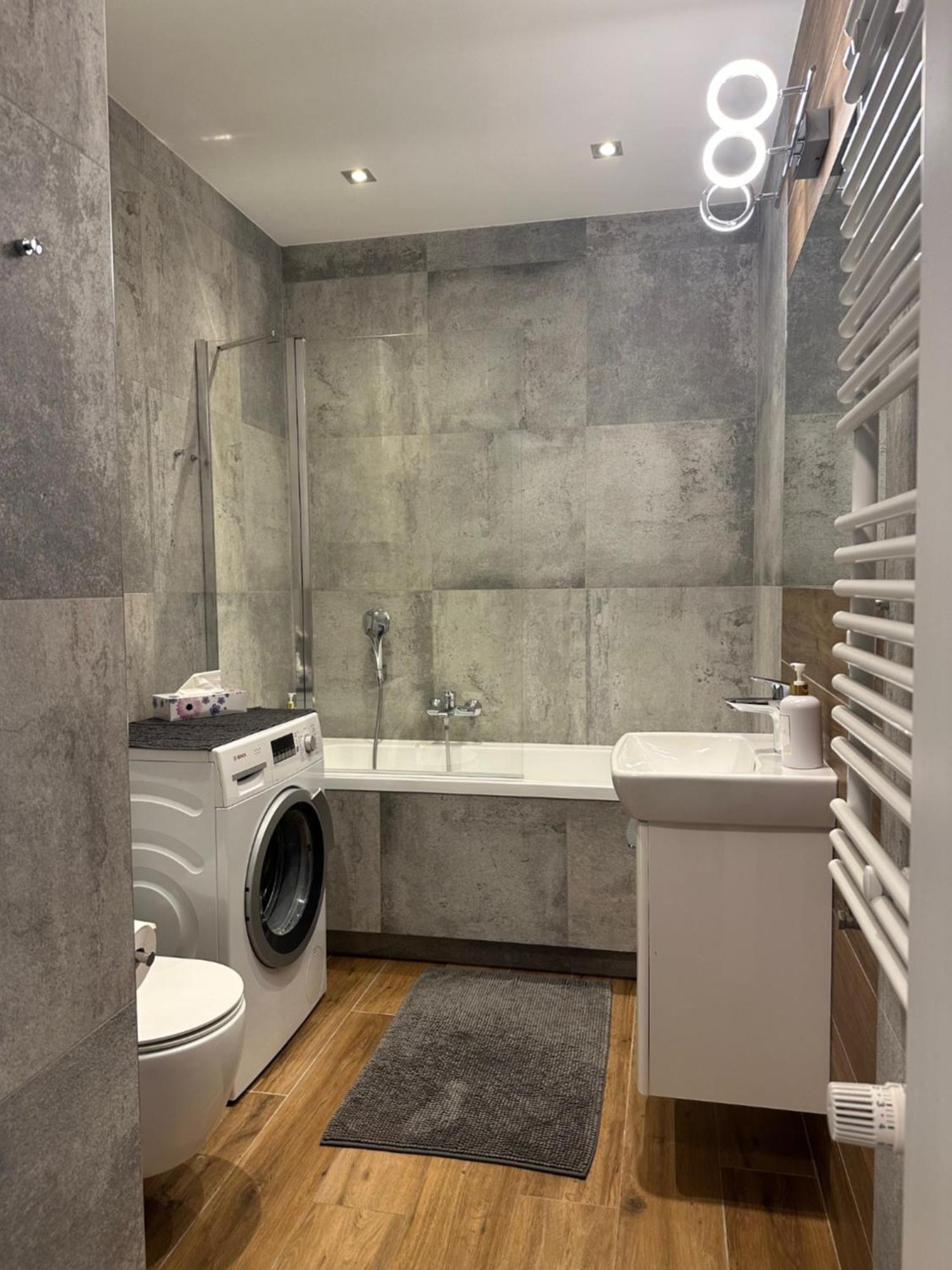 Modern Apartment Near To The Chopin'S Airport Cybernetyki 2A Warszawa Zewnętrze zdjęcie