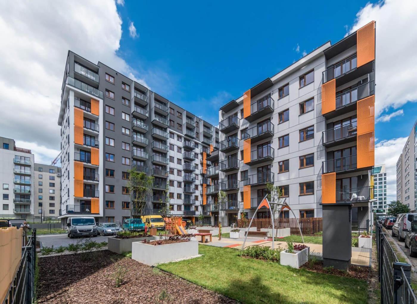 Modern Apartment Near To The Chopin'S Airport Cybernetyki 2A Warszawa Zewnętrze zdjęcie